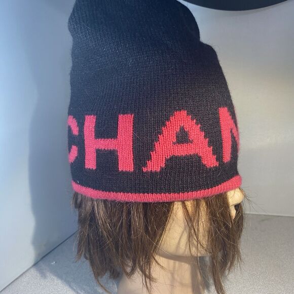 CHANEL BLACK PINK CASHMERE WOOL BLEND KNIT HAT CAP BEANIE - Picture 1 of 10